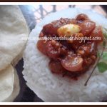 Vengaya Milagu Kuzhambu | Pearl onions in Pepper Gravy