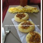 Bialys (Chewy Rolls Topped With Caramelised Onions)