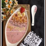 Strawberry Banana {Breakfast} Smoothie Bowl | Recipe ReDux