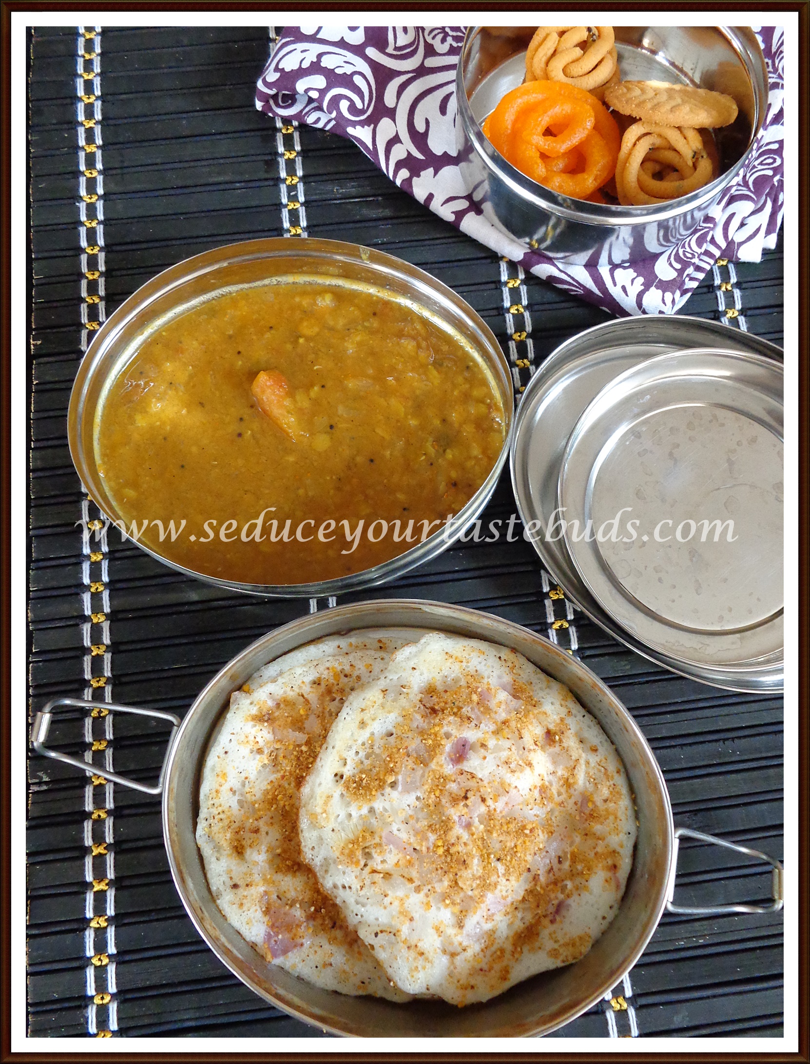 Kids Lunch Box Series #17 | Onion Podi Uthappam ,Sambar