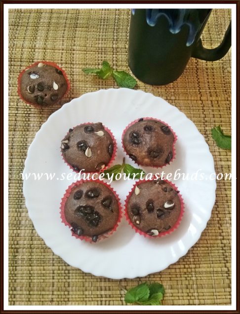Eggless Chocolate and Mint Flavored Cupcakes Recipe